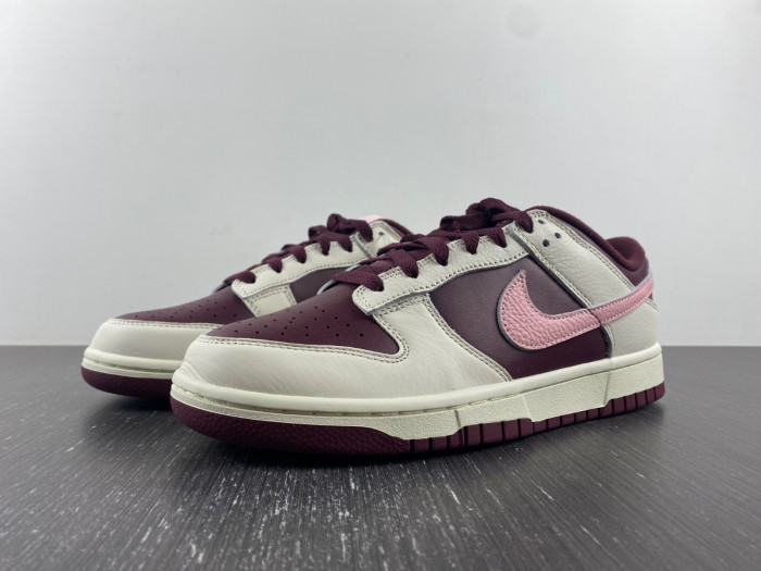 nike dunk low "valentine