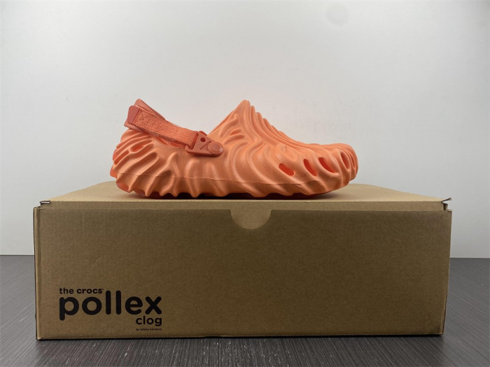 Cr*0*s pollex clog by salehe bembury urchin