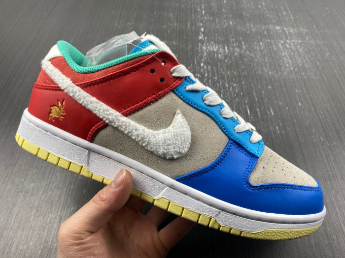nike dunk low year of the rabbit fd4203-111