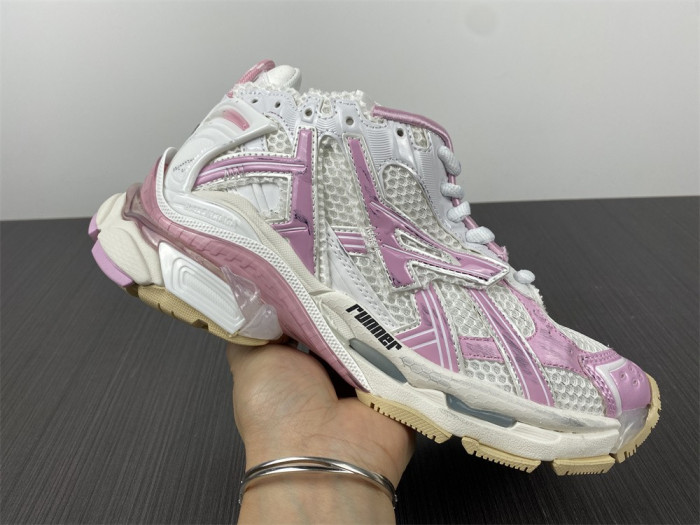 BLCG RUNNER SNEAKER