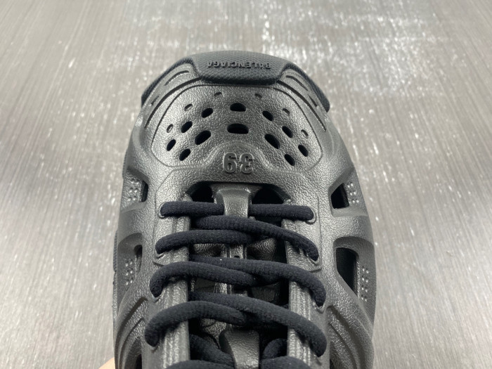 blc* hd lace-up sneaker