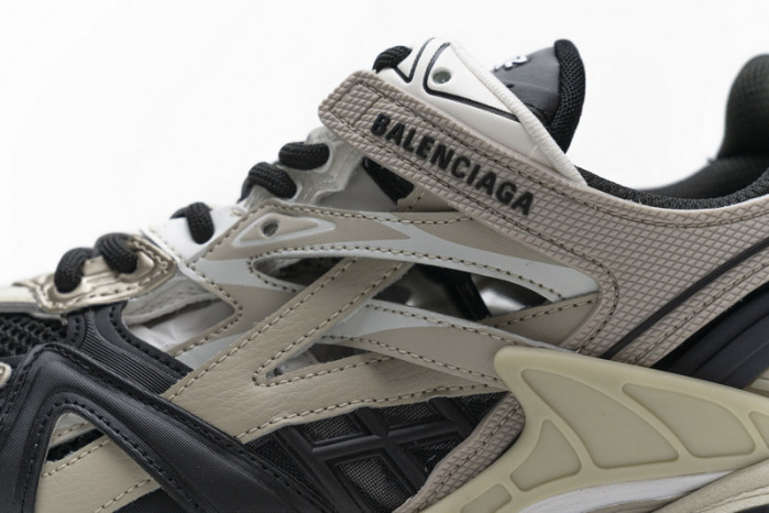 Ba*len*cia*ga track 2 sneaker champagne black 570391 w2gn9 2009