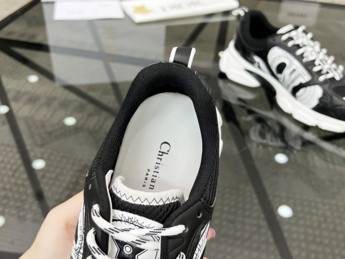 Dior Chrono Sneaker