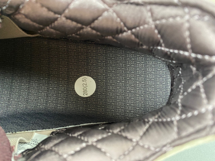 a ma maniére x air jordan 4 “fossil stone” fz4810-200