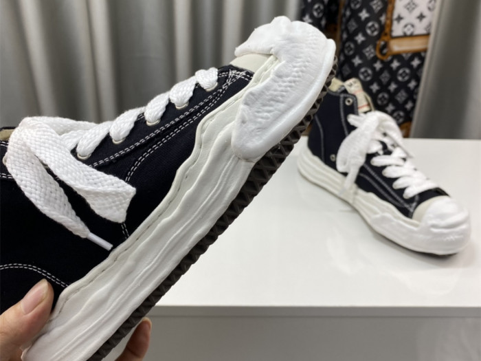 Ma*s*n mihara yasuhiro high-top sneakers mmy-017