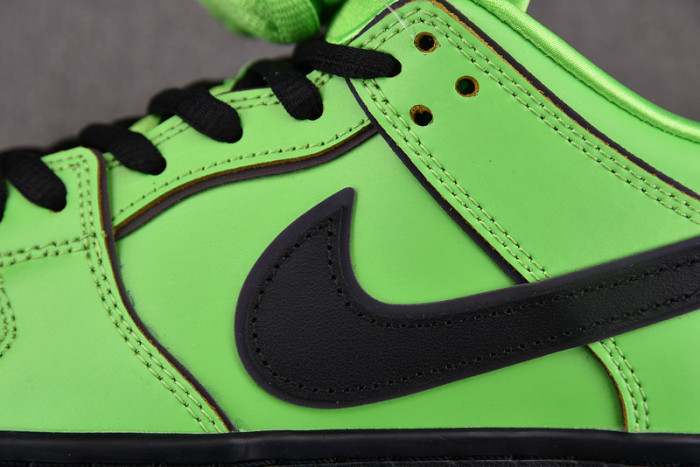 the powerpuff girls x nike sb dunk low “buttercup” fz8319-300