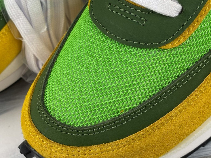 nike ld waffle sacai green multi - bv0073-300