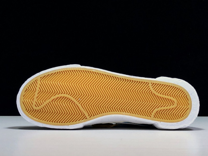 nike blazer mid sacai white black legend blue bv0072-001