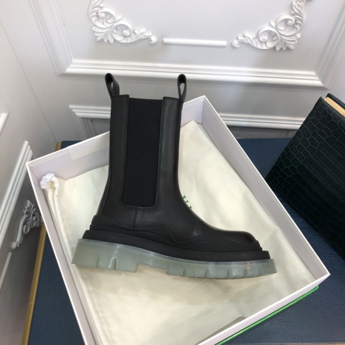 botteg*Ve*ne*ta tire leather ankle boots