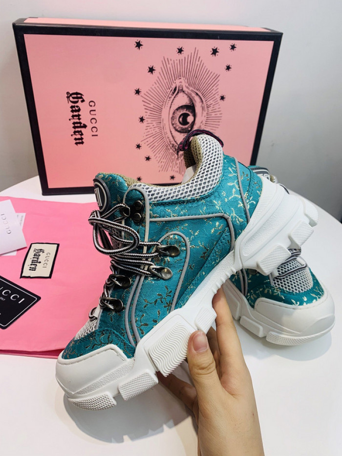 G*u*i1 journey flashtrek jewel crystal low boot