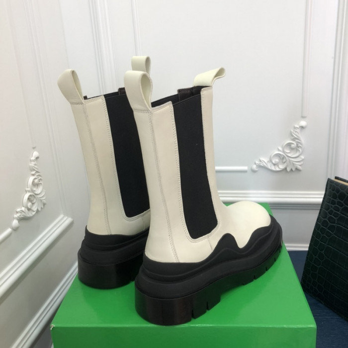 botteg*Ve*ne*ta tire leather ankle boots