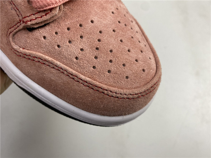 nike sb dunk low pink pig cv1655-600