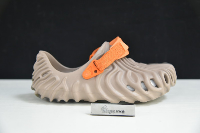 Cr*0*s pollex clog by salehe bembury urchin