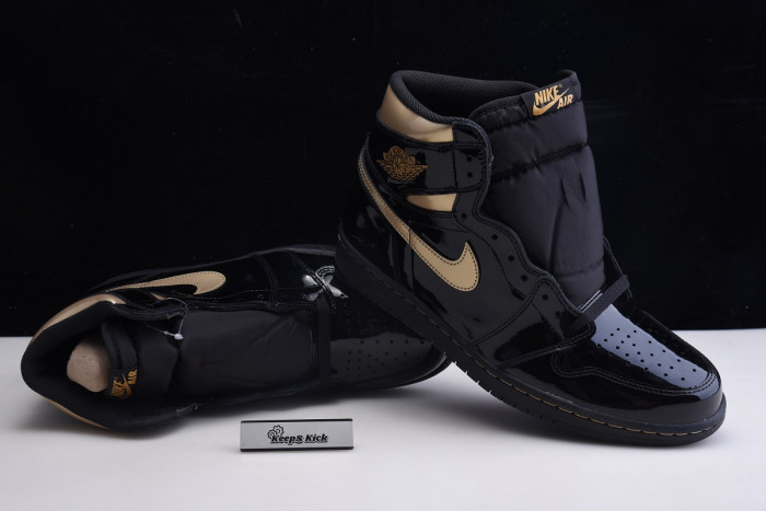 air jordan 1 retro high og black/metallic gold 555088-032